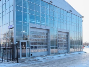 Панорамные секционные ворота DoorHan серии isd02 3500x4800 (сплошное остекление)